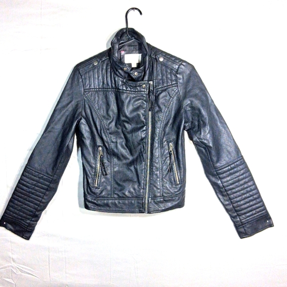 Women's Xhiliaration Med. Black Faux Leather Offset Zippered Lined Moto Jacket - Picture 1 of 14